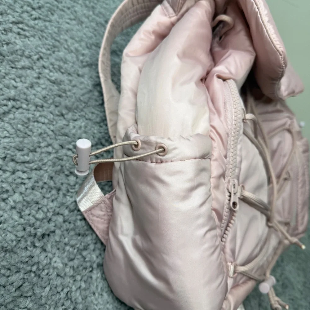 Blogilates Mini Backpack Pink NWOT Pillow Soft Bungee 7 Pocket Target